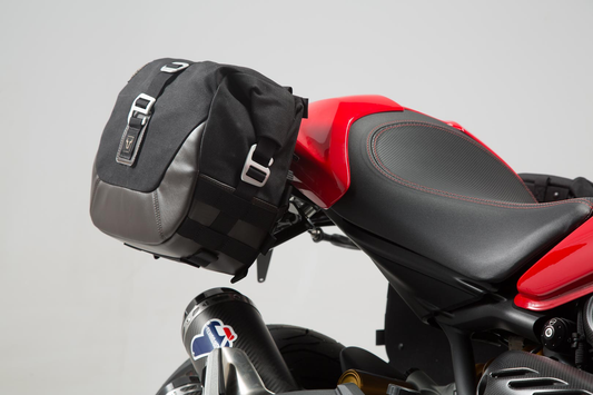 Sistema di borse laterali LC Legend Gear per DUCATI MONSTER 1200